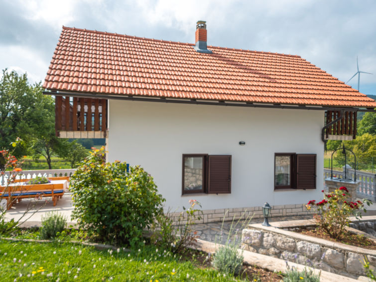 House Nada
