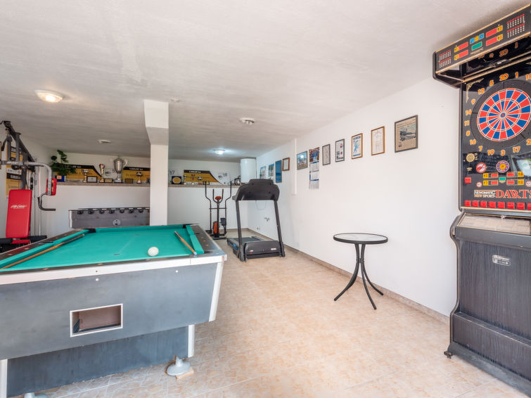 House Nada