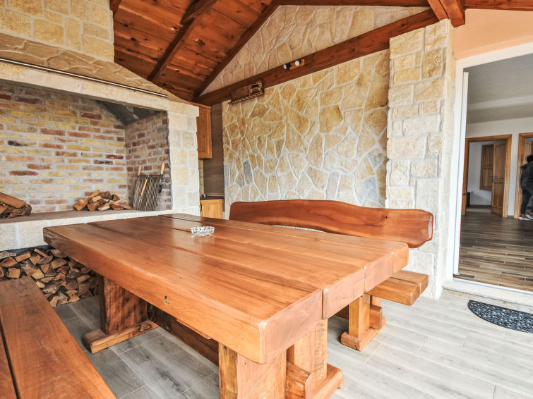 House Iva