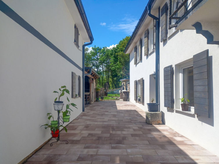 House Aballon