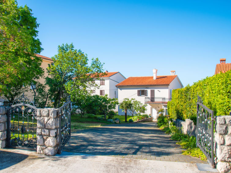 Apartment Snjezana