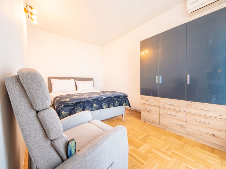 Apartment Snjezana