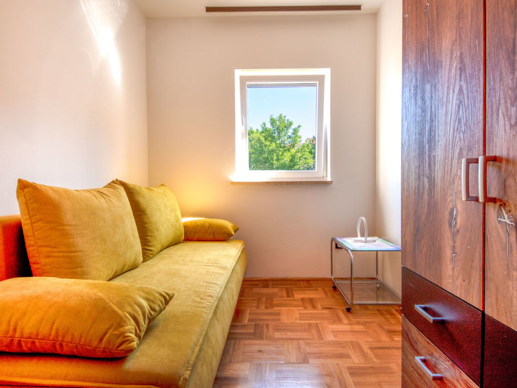 Apartment Snjezana