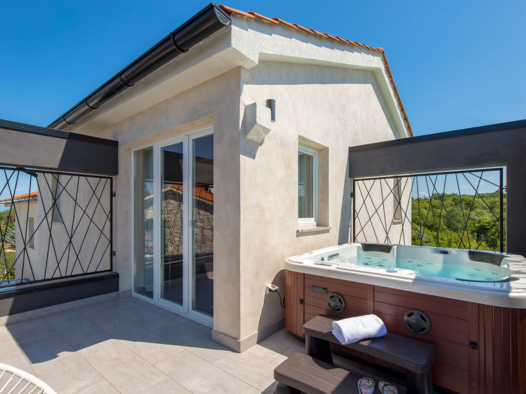 House Villa Nika