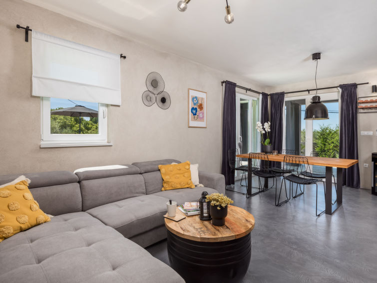 House Villa Nika