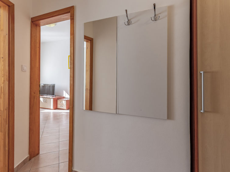 Apartment Rok 1