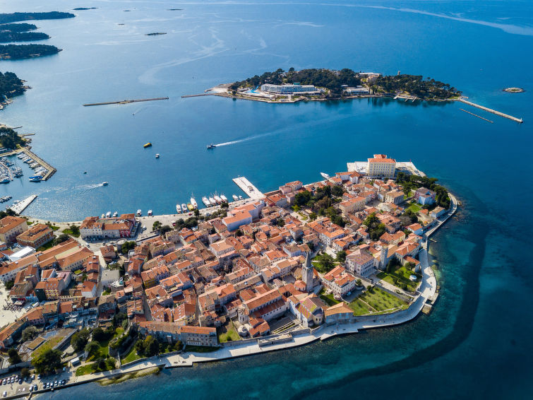 House Aponia