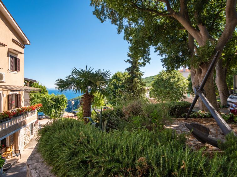 Apartment Villa Tara