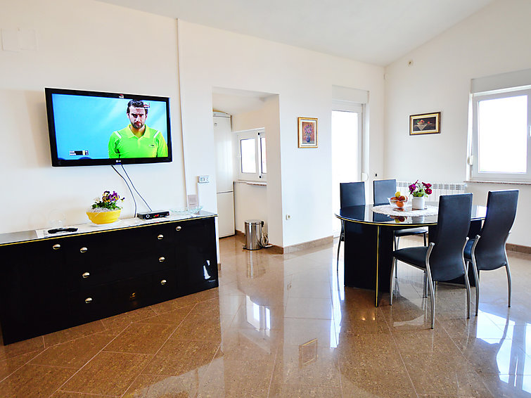 Apartment Tihomir