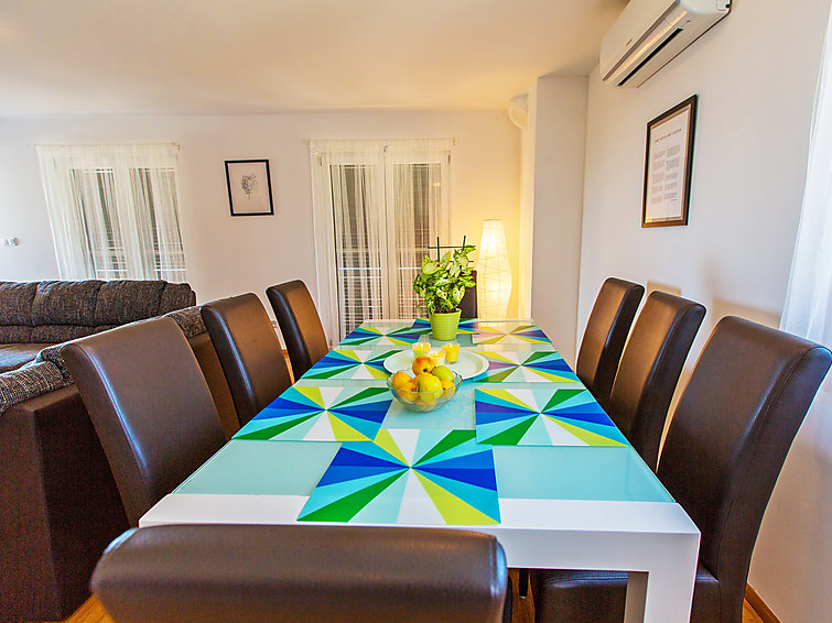 Apartment Leko