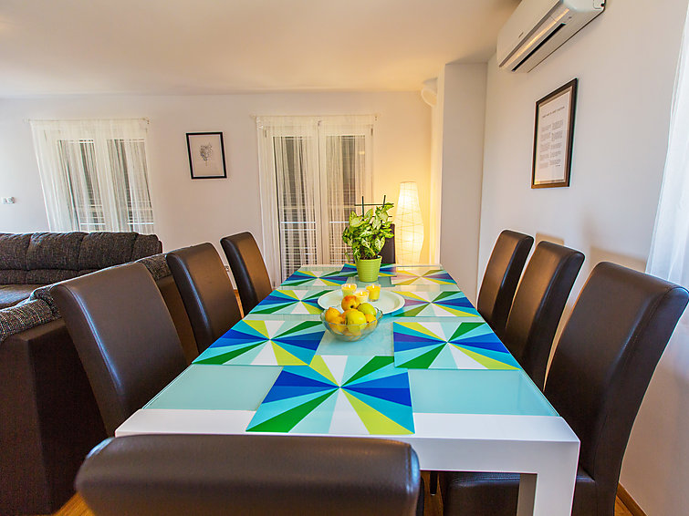 Apartment Leko