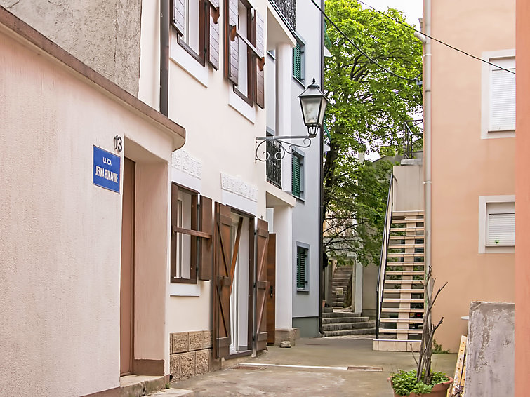 Apartment Snježana