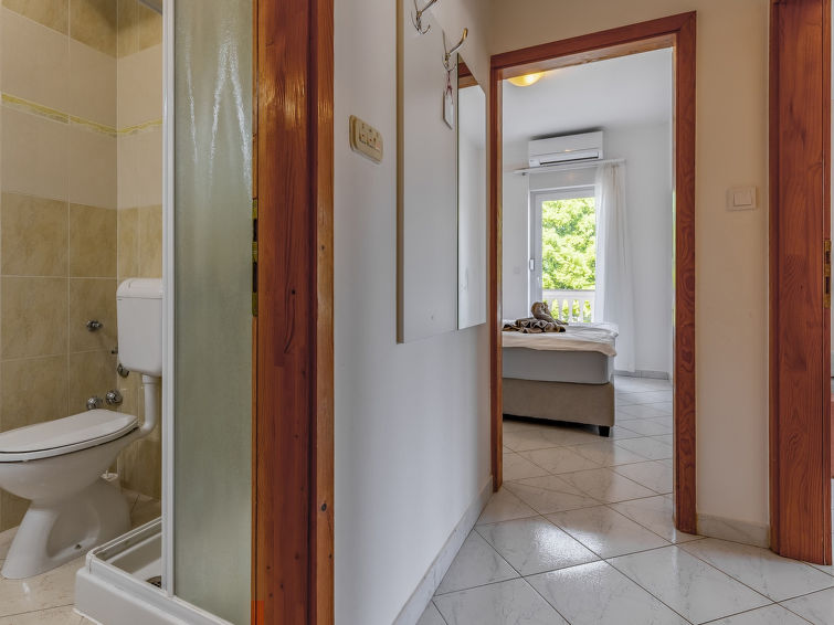 Apartment Rok 5