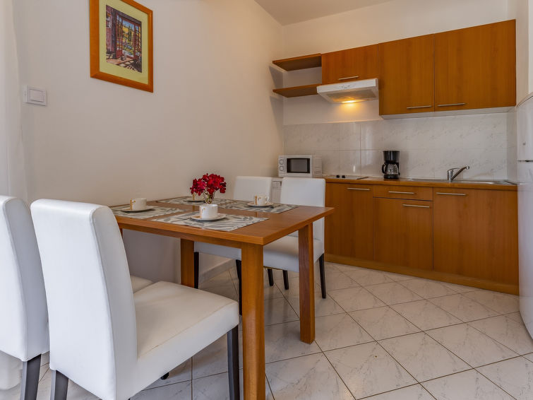 Apartment Rok 5