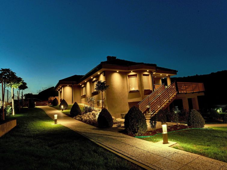 House Mia
