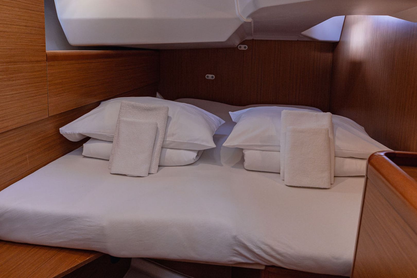 Sun Odyssey 49i – Ana B. – 2008.