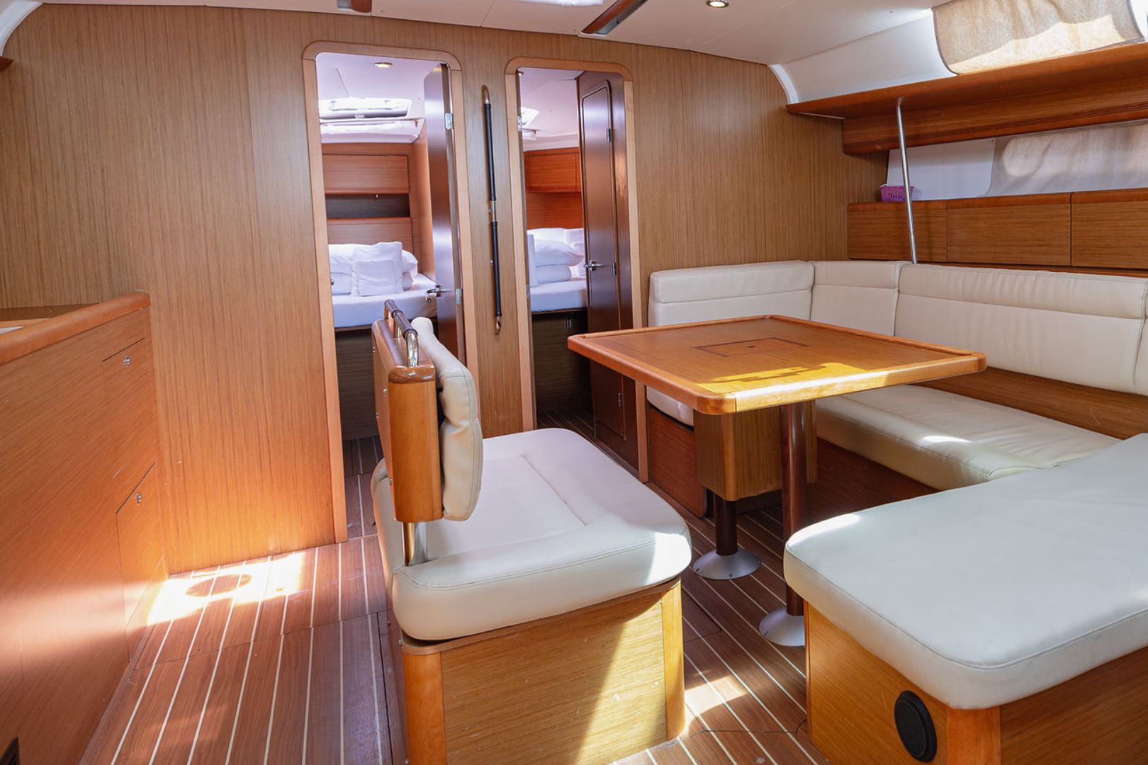 Sun Odyssey 49i – Ana B. – 2008.
