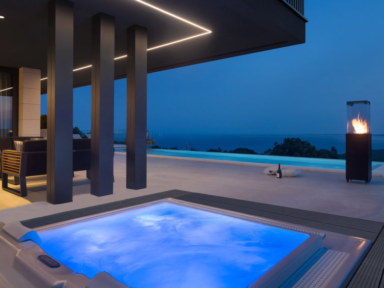 House Panoramica