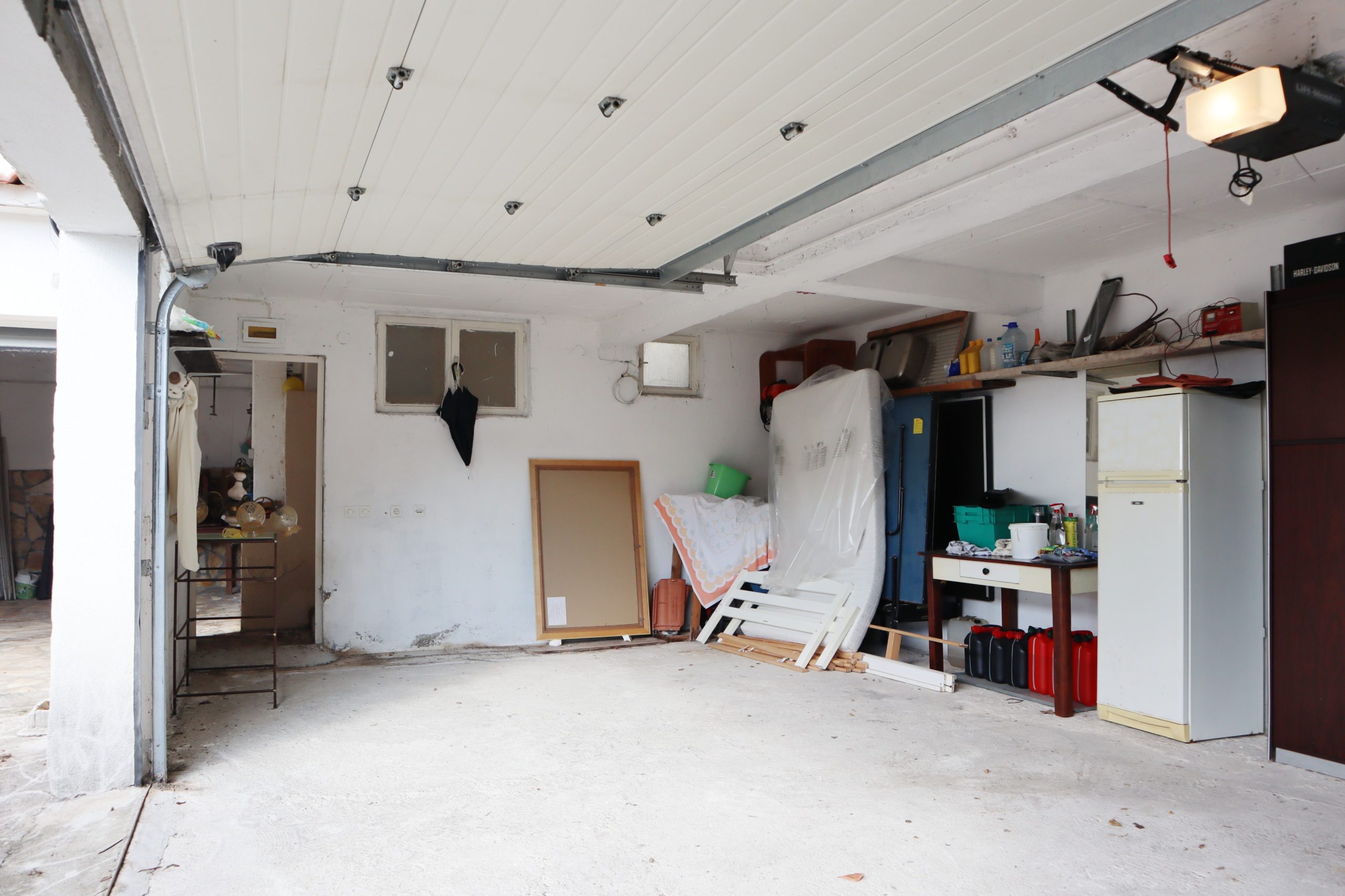 Piękny dom z apartamentami, Okrug Donji