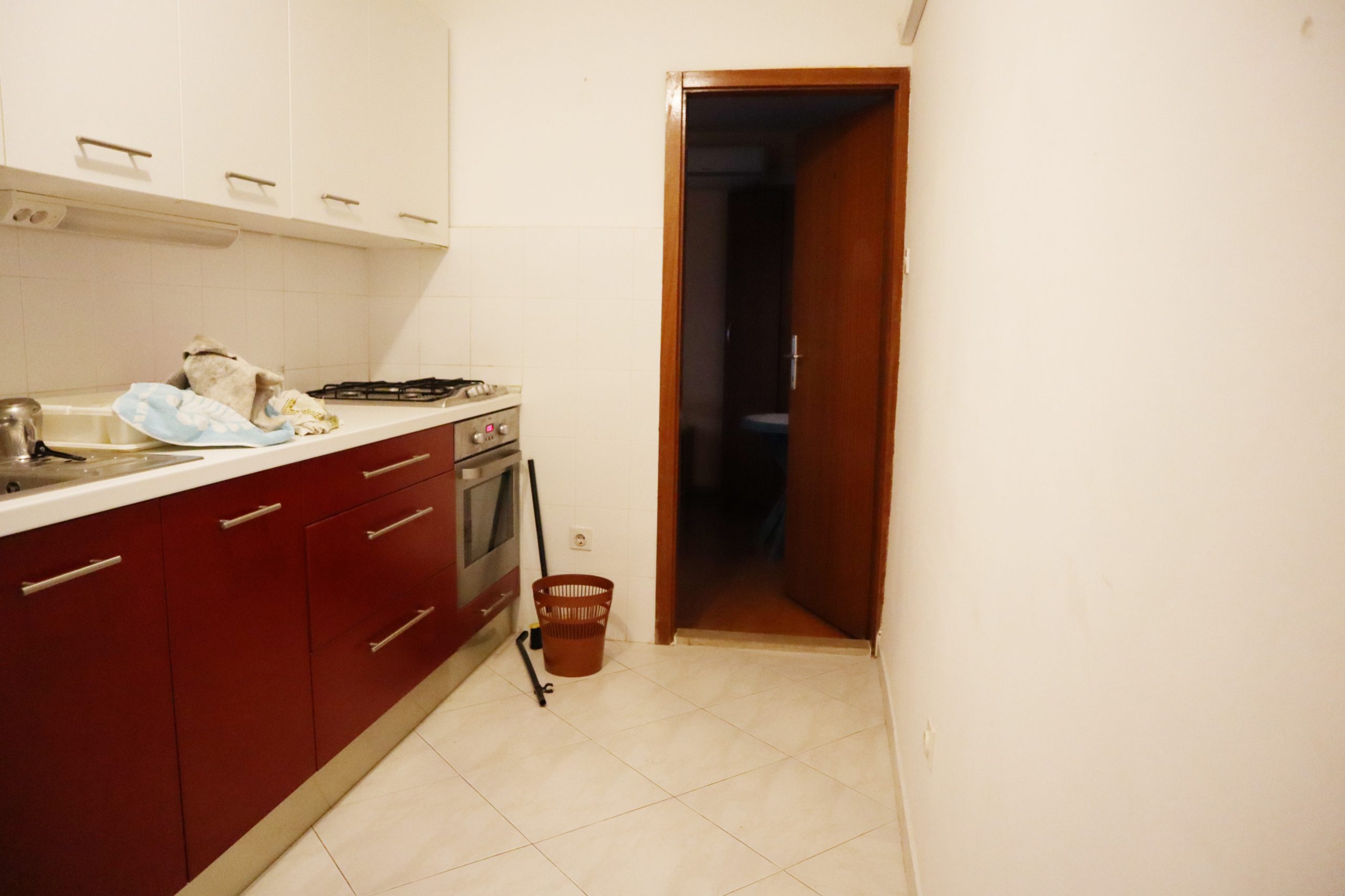 Piękny dom z apartamentami, Okrug Donji