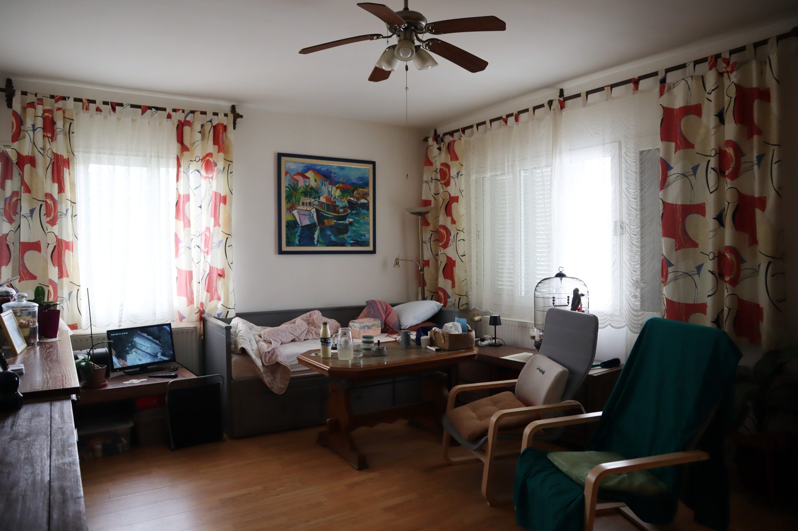 Piękny dom z apartamentami, Okrug Donji