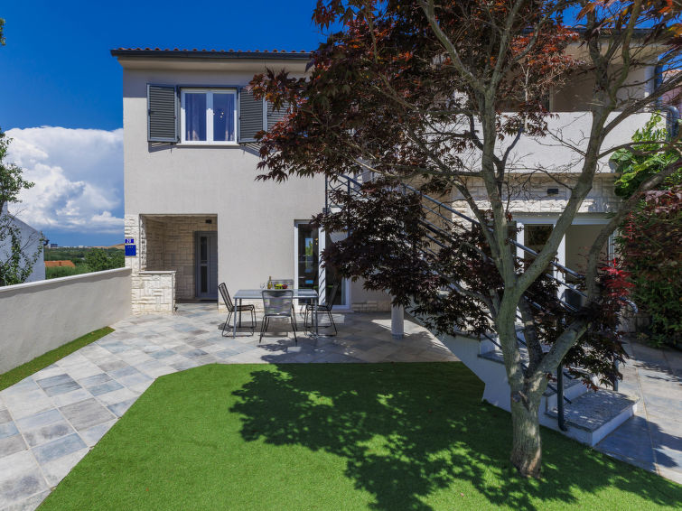 House Enka