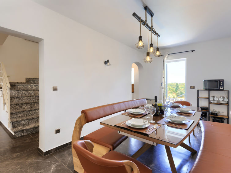 House Enka