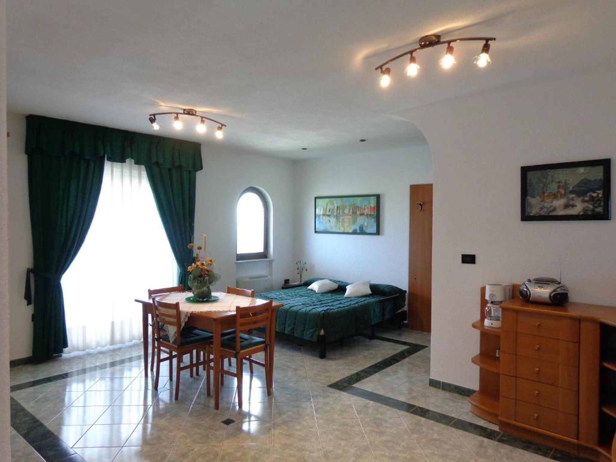 Apartament Tessa