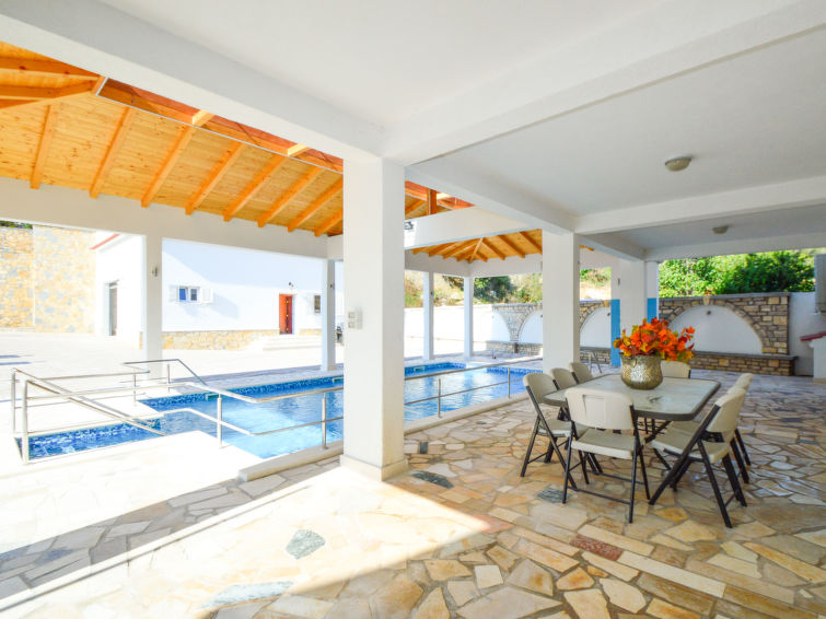 House Villa Kursar