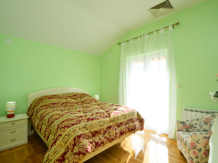 House Villa Kursar