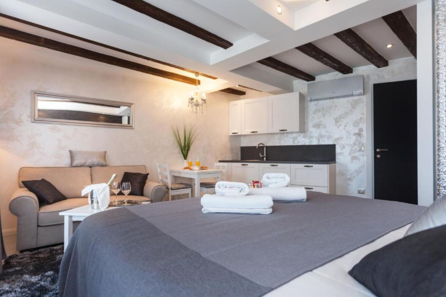 Apartmani Regent 2