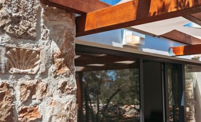 House Stone house with jacuzzi
