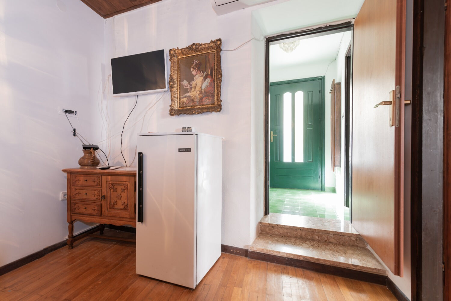 Apartmani Din