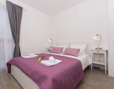 Apartments Villa LA