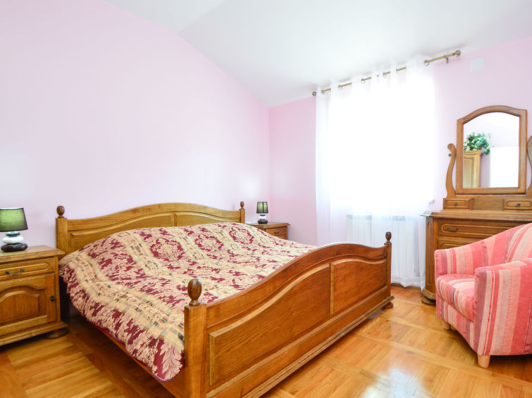 House Villa Kursar