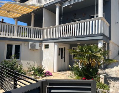 Apartments Marin sa bazenom