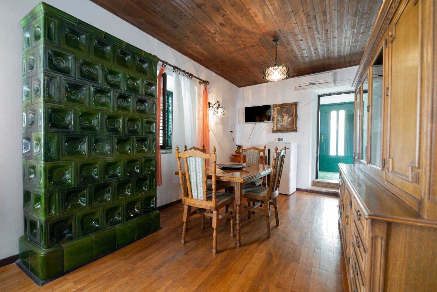 Apartmani Din