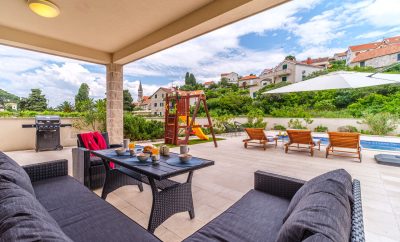 House Villa Gold