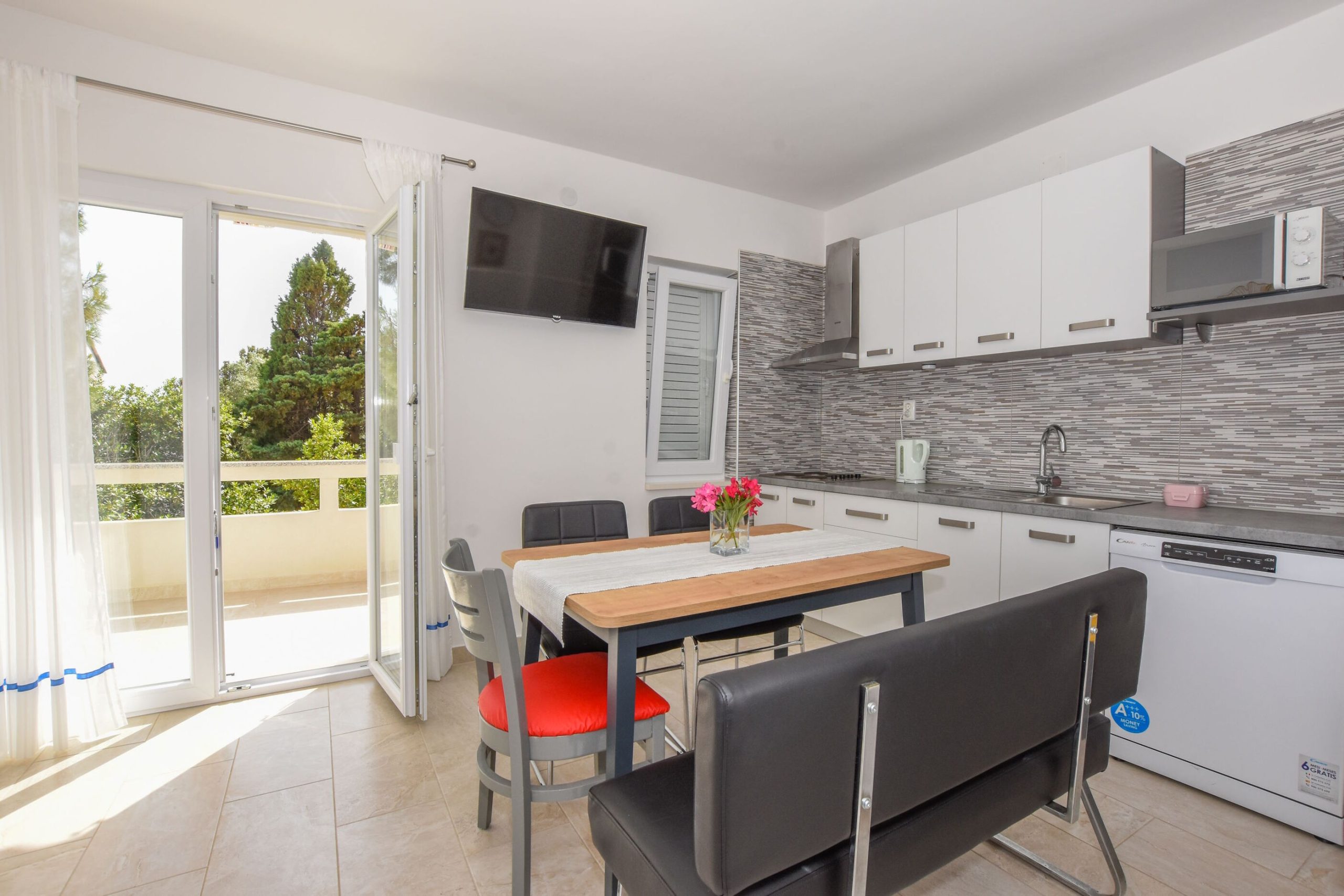 Apartman Neve