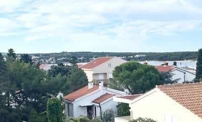 Beautiful apartment with sea view, Novalja, Pag