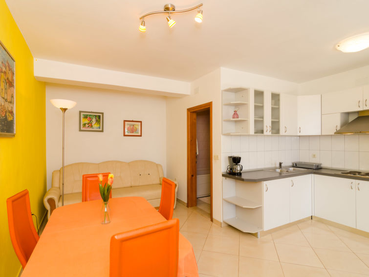Apartment Plavac Mali