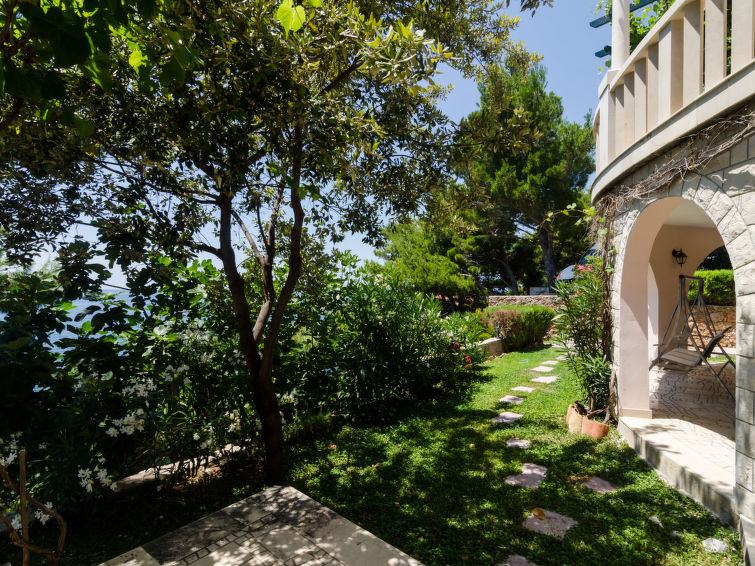 Apartment Plavac Mali