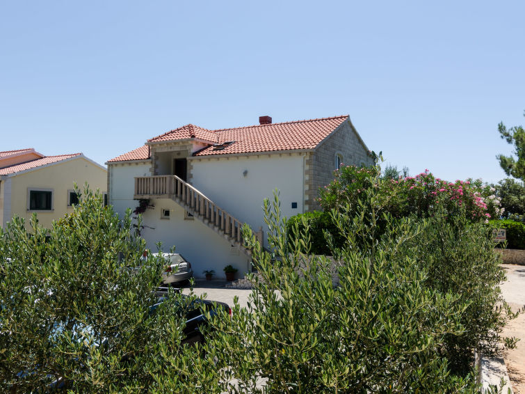 Apartment Plavac Mali