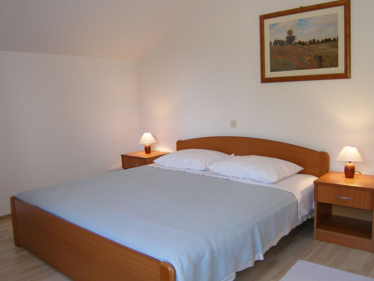 Apartment Plavac Mali