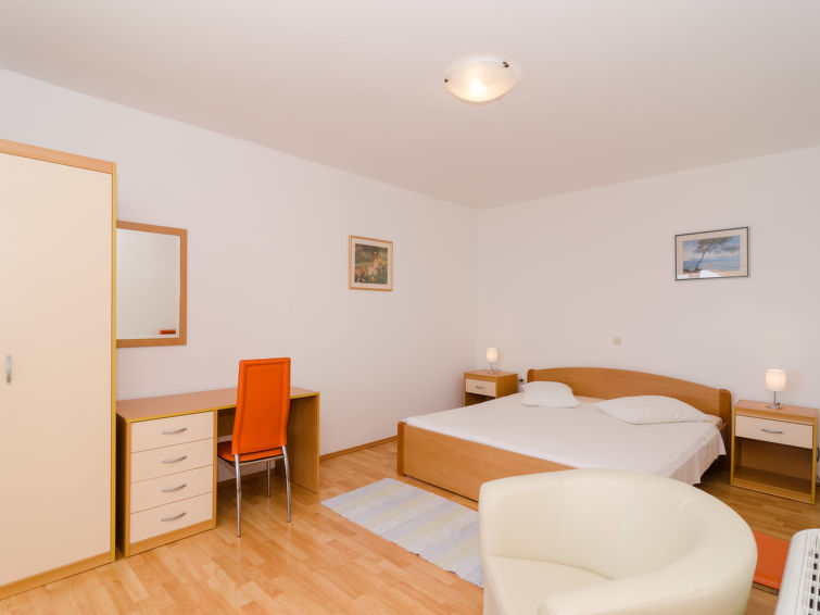 Apartment Plavac Mali