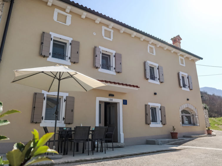 House Zvanya