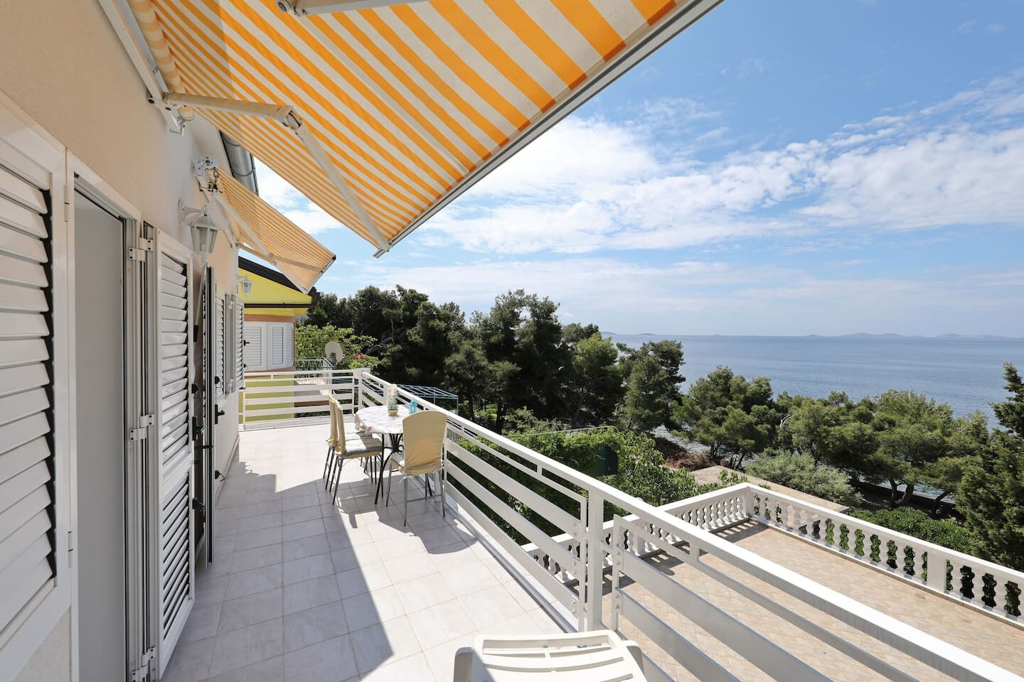 Apartments Djurdja