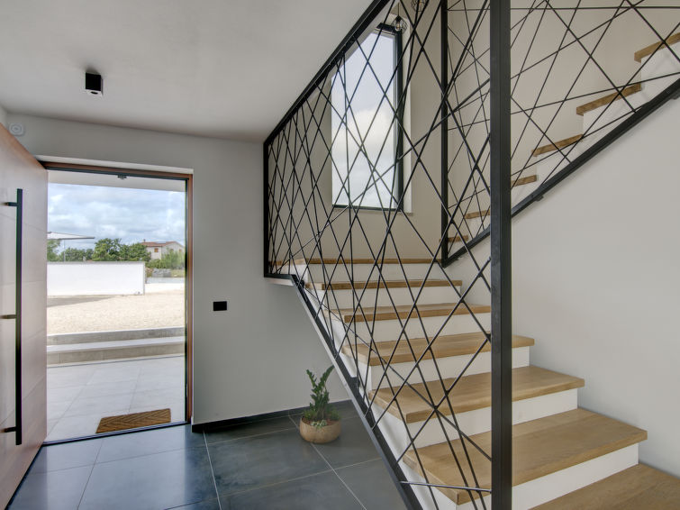House Lina