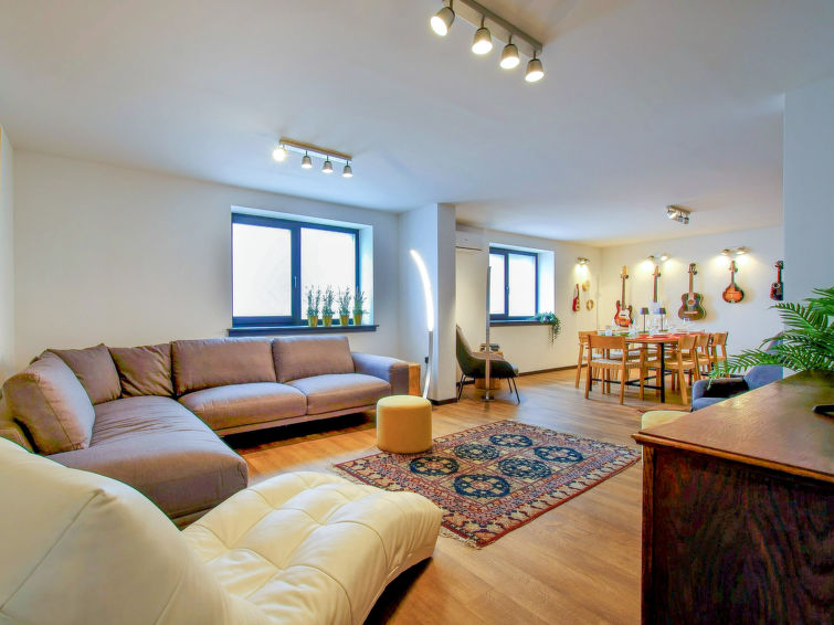 House Feel Good