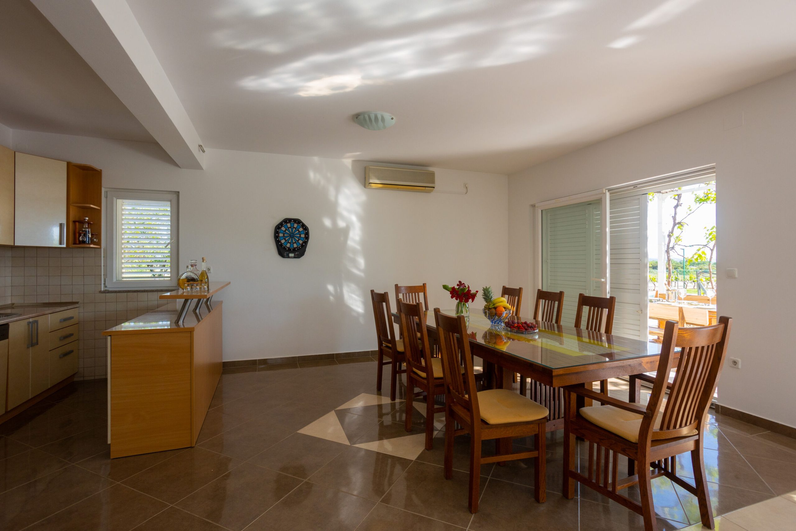 Villa Olive tree